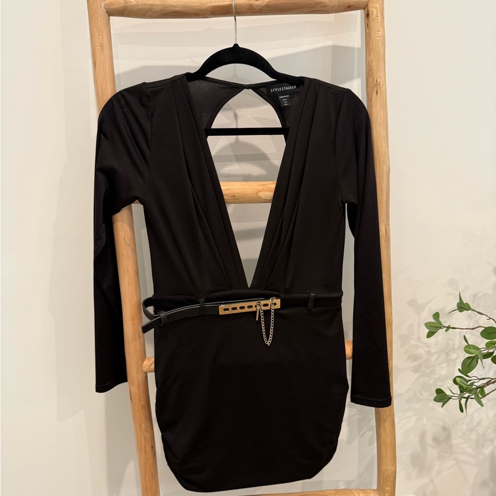 Stylestalker Black Deep V-Neck Dress with Belt